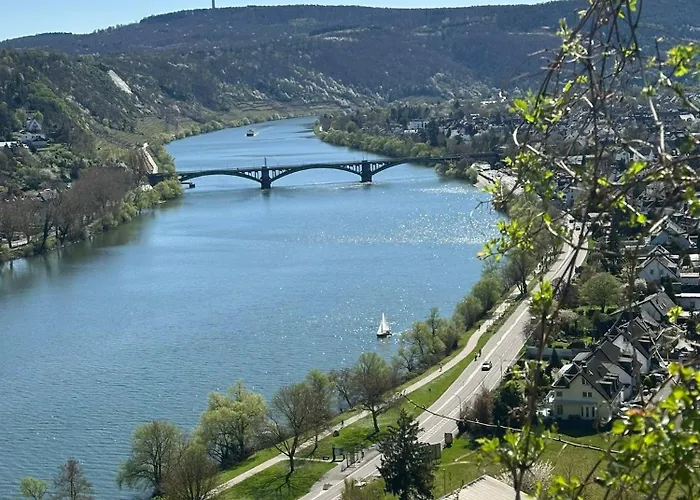 Katharina Im Weinort An Der Mosel *